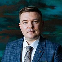 Максим Петров