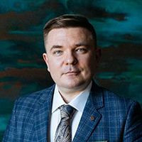 Максим Петров