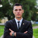 Олег Карнаух